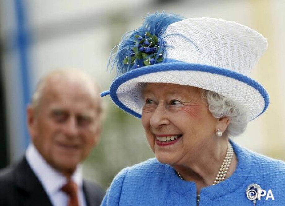 Her Majesty Queen Elizabeth II (Worksheet for Intermediate level)