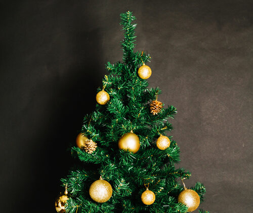 christmas tree with golden balls Skyteach